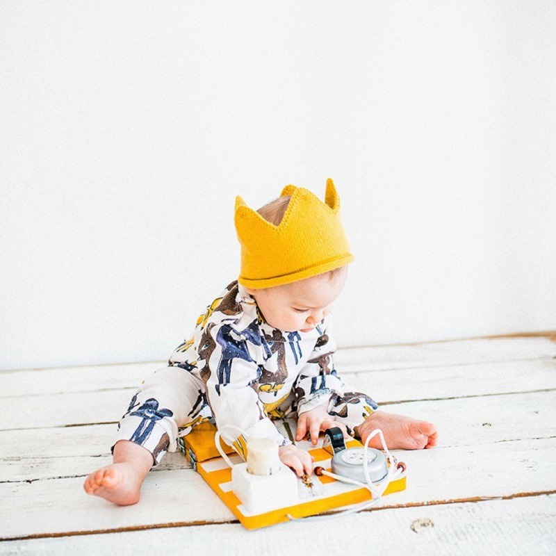 Knitted Crown Baby Headband Ha - Photography Still Life ulasan dan harga